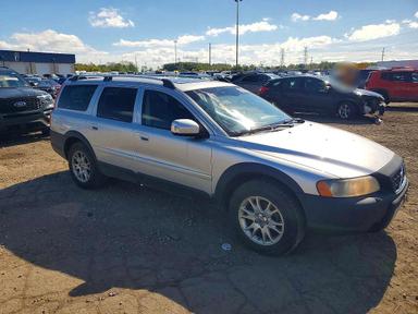 2007 VOLVO XC70 view, angle 4