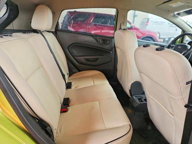 Vista de 2011 FORD FIESTA SES, ángulo 10