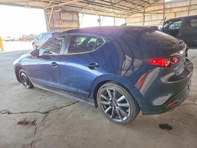Vedere 2020 MAZDA 3 PREFERRED, unghi 2