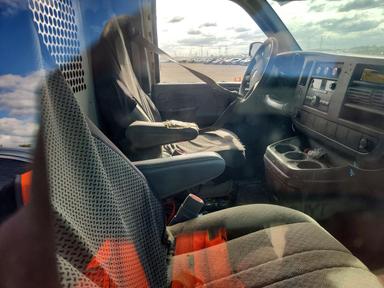 2008 CHEVROLET EXPRESS G2500 view, angle 10