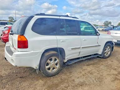 Vue de 2003 GMC ENVOY, angle 3