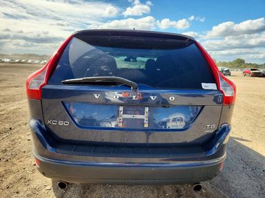 Vue de 2012 VOLVO XC60 T6, angle 6