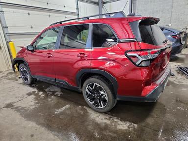 منظر 2026 SUBARU FORESTER LIMITED، زاوية 2