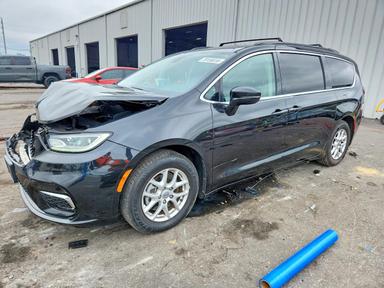 منظر 2022 CHRYSLER PACIFICA TOURING L، زاوية 1