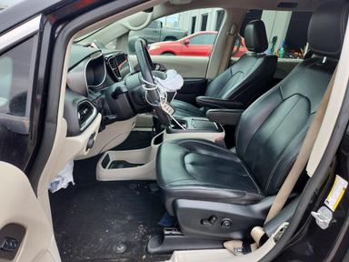منظر 2022 CHRYSLER PACIFICA TOURING L، زاوية 7