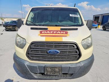 Vue de 2016 FORD TRANSIT T-150, angle 5