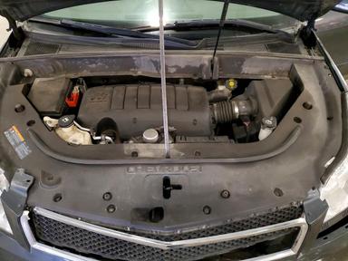 Вид 2011 CHEVROLET TRAVERSE LT, угол 12