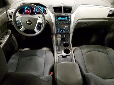 Вид 2011 CHEVROLET TRAVERSE LT, угол 8