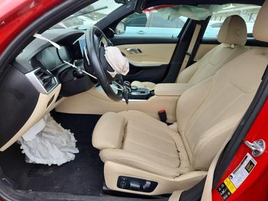 Вид 2021 BMW 330XI, угол 7