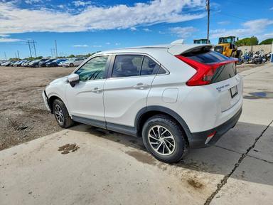 منظر 2020 MITSUBISHI ECLIPSE CROSS ES، زاوية 2