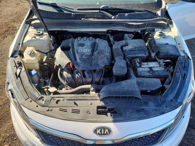 Vue de 2011 KIA OPTIMA LX, angle 11