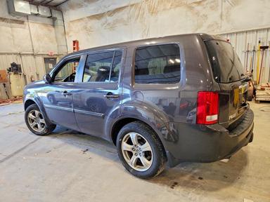 Vista de 2012 HONDA PILOT EXL, ángulo 2