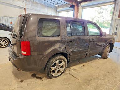 Vista de 2012 HONDA PILOT EXL, ángulo 3