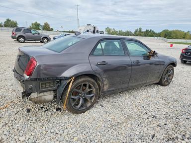 Vue de 2021 CHRYSLER 300 S, angle 3