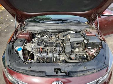 منظر 2019 KIA OPTIMA LX، زاوية 11
