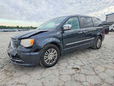 Vue de 2014 CHRYSLER TOWN &amp; COUNTRY TOURING L, angle 1