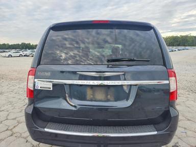 Vue de 2014 CHRYSLER TOWN &amp; COUNTRY TOURING L, angle 6
