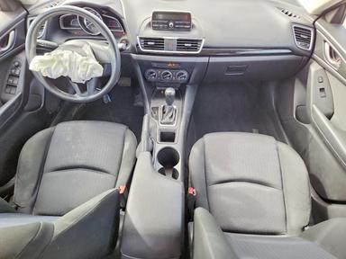 منظر 2014 MAZDA 3 SV، زاوية 8