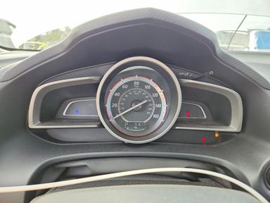 منظر 2014 MAZDA 3 SV، زاوية 9