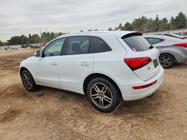 Vista de 2017 AUDI Q5 PREMIUM, ángulo 2