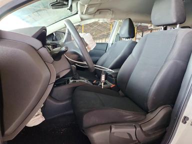 Vista de 2021 NISSAN ROGUE SPORT S, ángulo 7