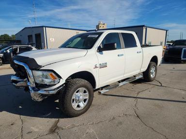 منظر 2018 RAM 2500 SLT، زاوية 1