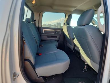منظر 2018 RAM 2500 SLT، زاوية 10