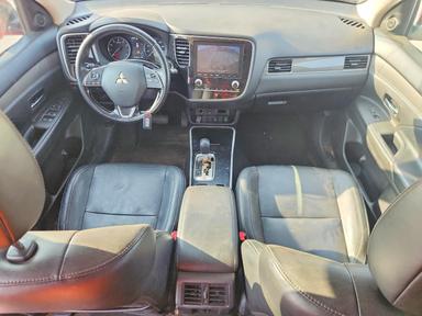 2020 MITSUBISHI OUTLANDER SE view, angle 8