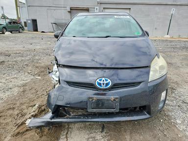 Vista de 2010 TOYOTA PRIUS II, ángulo 5