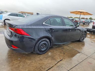Vista de 2017 LEXUS IS 200T, ángulo 3
