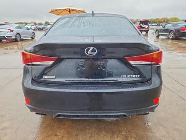Vista de 2017 LEXUS IS 200T, ángulo 6