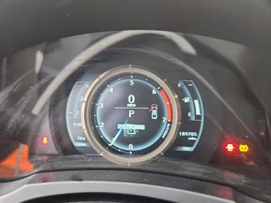 Vista de 2017 LEXUS IS 200T, ángulo 9