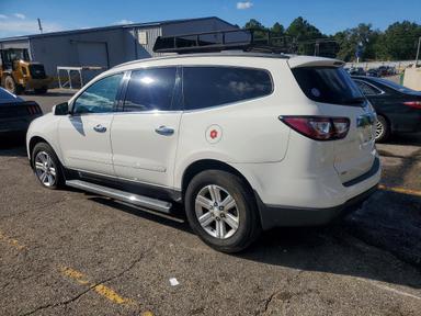 Vista de 2014 CHEVROLET TRAVERSE LT, ángulo 2