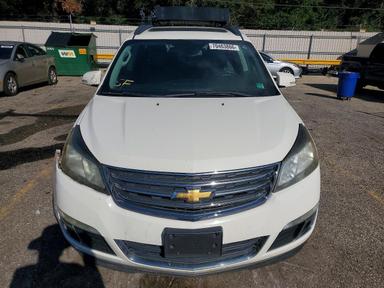 Vista de 2014 CHEVROLET TRAVERSE LT, ángulo 5