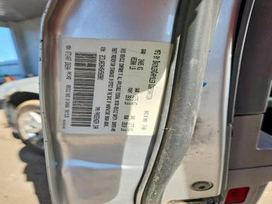 Vue de 2005 CHRYSLER 300C HEMI C, angle 12