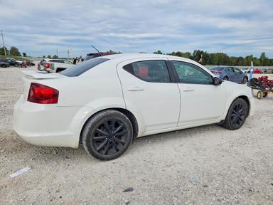 Vue de 2014 DODGE AVENGER SE, angle 3