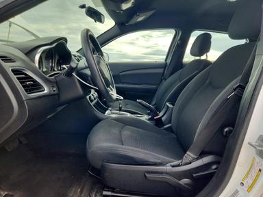 Vue de 2014 DODGE AVENGER SE, angle 7