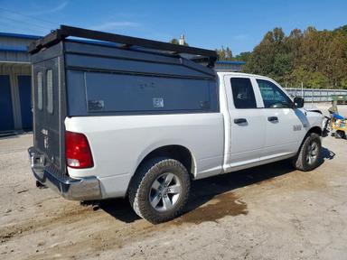 منظر 2018 RAM 1500 ST، زاوية 3