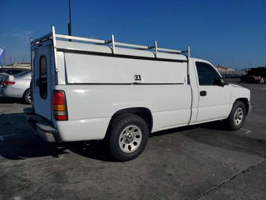 2006 GMC NEW SIERRA C1500 view, angle 3