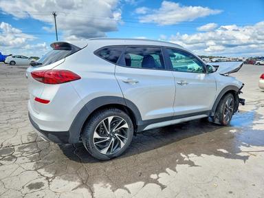 Vue de 2019 HYUNDAI TUCSON SPORT, angle 3