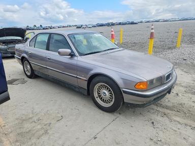 Vista de 1998 BMW 740 I AUTOMATIC, ángulo 4