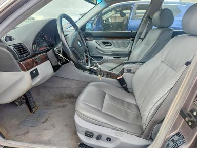 Vista de 1998 BMW 740 I AUTOMATIC, ángulo 7