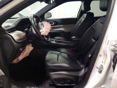 Вид 2025 JEEP COMPASS LIMITED, угол 7