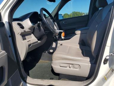 Vue de 2014 HONDA PILOT TOURING, angle 7
