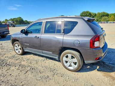 Vue de 2016 JEEP COMPASS SPORT, angle 2
