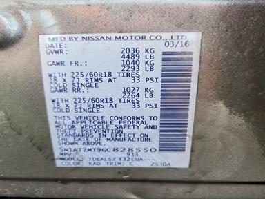 2016 NISSAN ROGUE SL view, angle 13