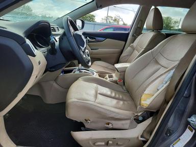 2016 NISSAN ROGUE SL view, angle 7