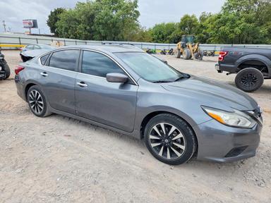 منظر 2018 NISSAN ALTIMA 2.5 SV، زاوية 4