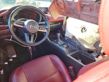 Vue de 2019 MAZDA 3 PREMIUM, angle 8