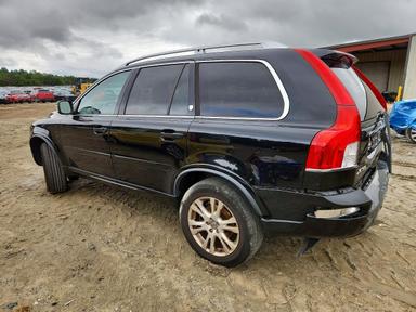 Vue de 2013 VOLVO XC90 3.2, angle 2